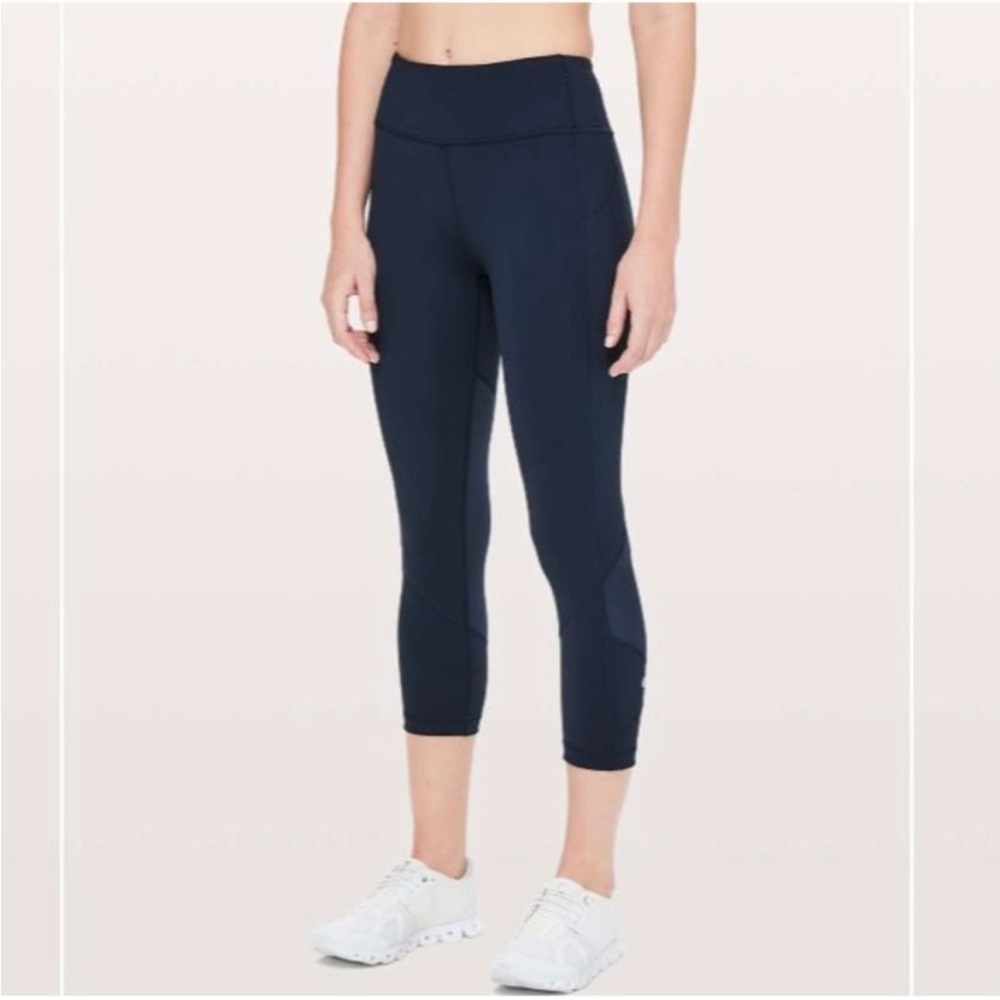Lululemon Pace Rival Crop, Full on Luxtreme, True Navy, 6 pockets, mesh panels
